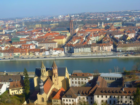 
         해외여행  겨울여행은 독일의 프랑크푸르트 : 인터파크투어 프리야 여행정보
    